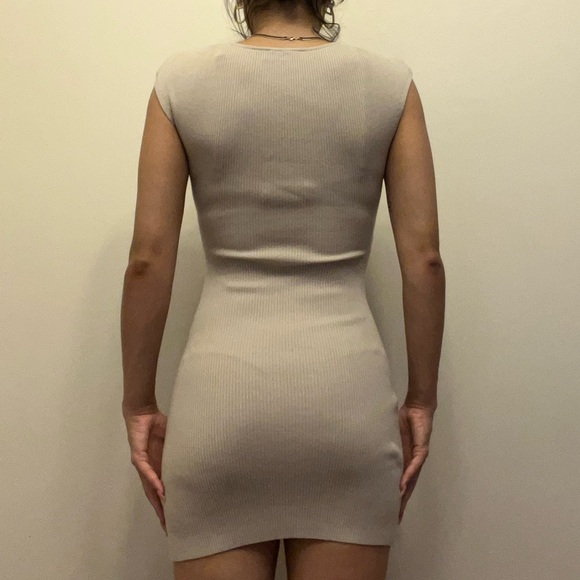 Wilfred Free Mini Dress - Picture 4 of 6